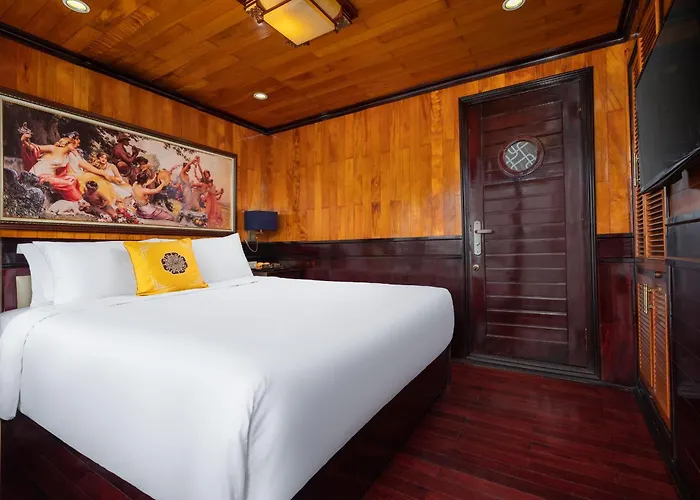Hera Boutique Cruise Bay Hạ Long