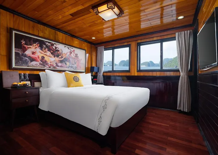 Hera Boutique Cruise Bay *