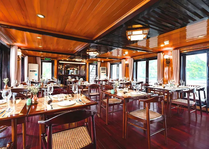 Hera Boutique Cruise Bay Hạ Long