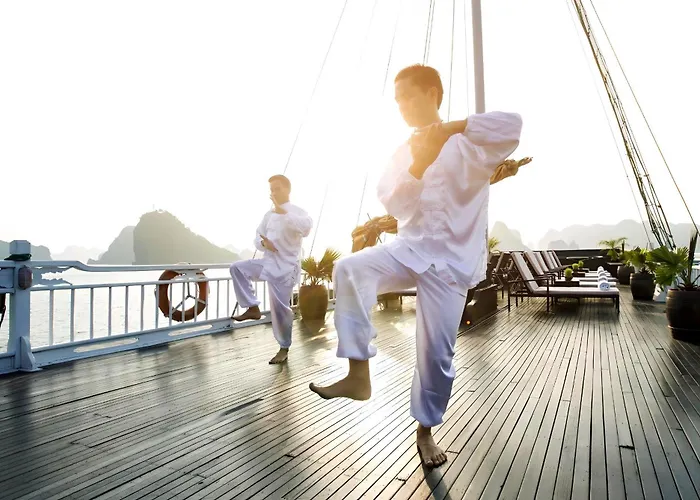 Hera Boutique Cruise Bay Botel Hạ Long